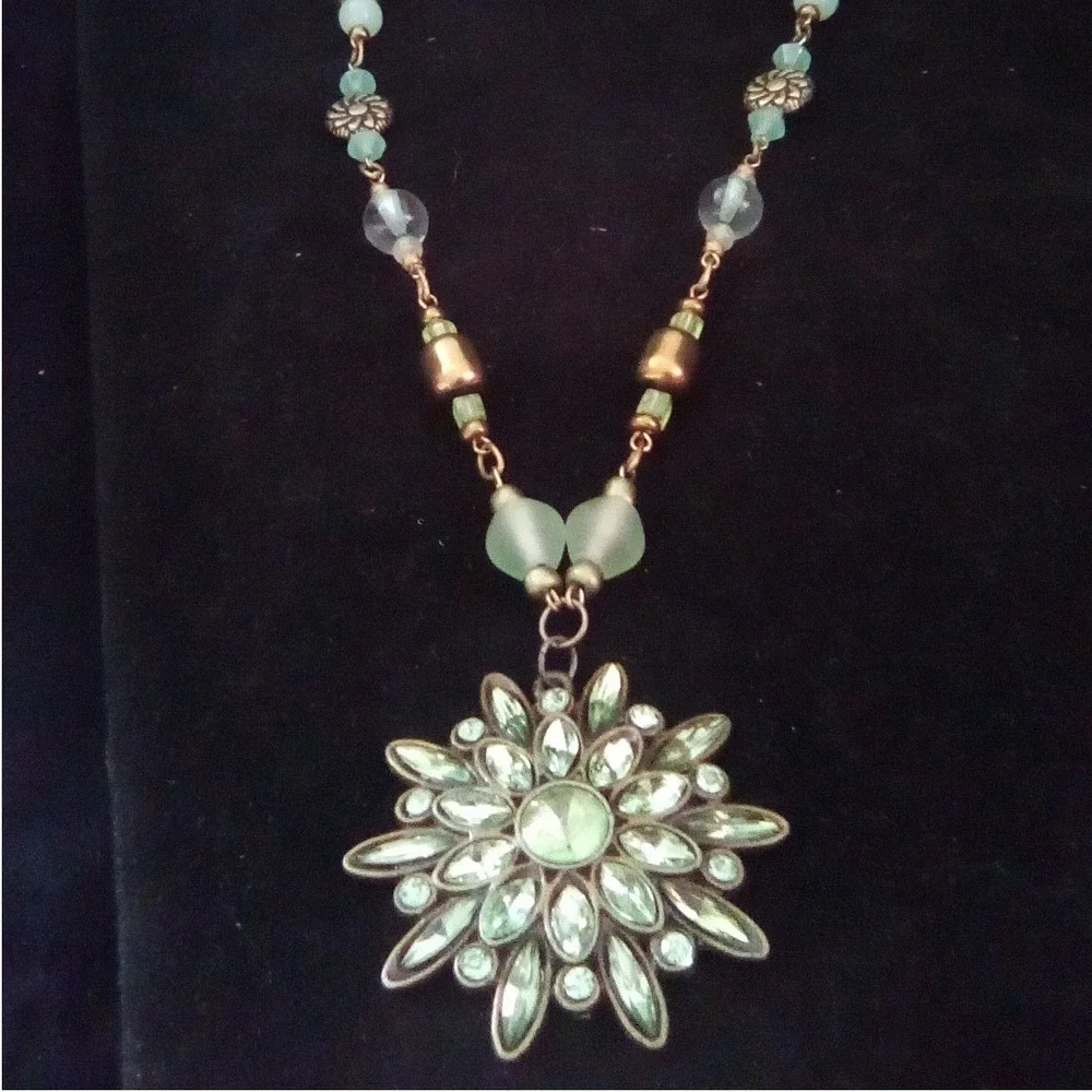 Vintage Style Green Starburst Pendant Beaded Necklace Antique Bronze Boho